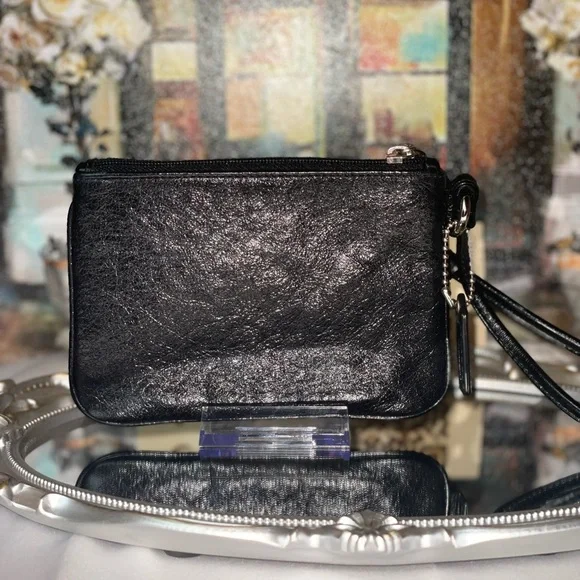 Coach Poppy Y2K Graffiti Script Leather Wristlet / Small Zip Pouch - Picture 4 of 10